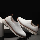 Męskie buty wsuwane z siatki